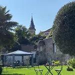 Le Charles Ix * Roussillon (Isere)