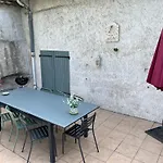 Le Charles Ix Apartamento Roussillon (Isere)