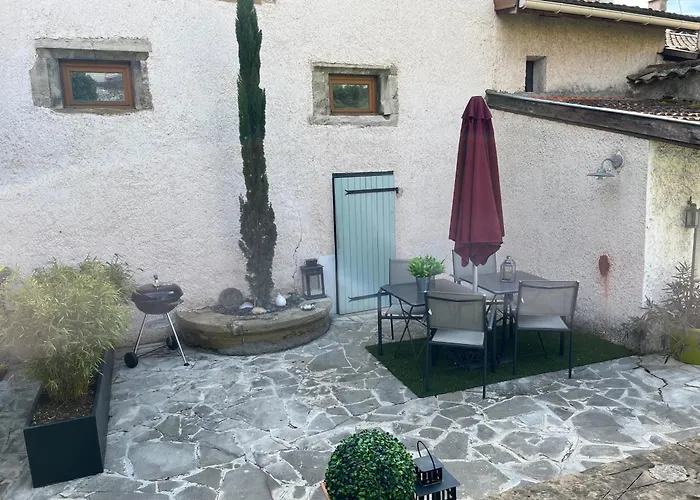 Le Charles Ix Apartment